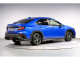 WRX STIスポーツR アイサイトX スバルパフオーマンストランスミッション ボディ色はスバルカラーのWRブルー・パール 走行距離は約3.3万キロ!いかがでしょうか!