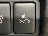 【三菱e-Assist】走行中に前方の車両等を認識し、衝突しそうな時は警報とブレーキで衝突回避と被害軽減をアシスト。より安全にドライブをお楽しみいただけます。