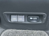 ★AC100V★緊急時やレジャーでも!電化製品を使用することができます!★USB充電端子★スマートフォンやタブレットの充電ができるように!