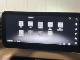 メーカーナビ12.3インチの大型ディスプレイ・Google搭載となり、ナビゲーションはもちろん普段スマートフォンで楽しんでいる情報やエンタメもシームレスに車内へコネクト。