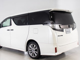 ★展示前点検実施★特殊な機材も用いて、全車点検を実施しております!