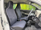 運転席シート廻りは使用感も少なく、良好な状態となっています。前オーナー様が丁寧に使っていたことがよくわかりますね。