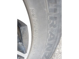 タイヤサイズは、205/60R16です。