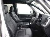 運転席廻りです。