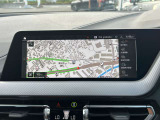 BMWを熟知したメカニックによる、360度の納車前点検。ドイツ本国と同様の教育・訓練を受けたメカニックが徹底的に点検、整備した後にお客様にお引渡しします。