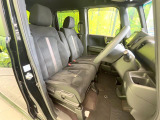 運転席シート廻りは使用感も少なく、良好な状態となっています。丁寧に使われていたことがよくわかりますね。