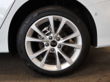 アルミホイール 5Vスポークデザイン 8Jx17 225/45 R17 タイヤ