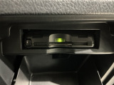 いまや快適なカーライフに欠かせないETCが付いています。