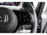 Hondaセンシングの機能のひとつ、アダプティブクルーズコントロール付!アクセルから足を離しても設定したスピードと前車との車間を保ち走行してくれます!車線維持もアシスト☆高速道路で疲労軽減ですね☆