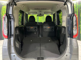 普段のお買い物や通勤、送迎等に十分な荷室スペースを確保しております。セカンドシートを倒すと、大きな荷物の積載も可能です♪