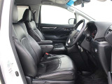 運転席廻りです。