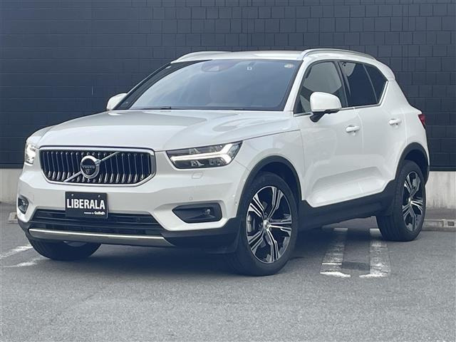 XC40 T4 AWD インスクリプション 4WD 4WD 本革シート