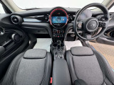 こちらのお車はMINI NEXT鶴ヶ島に展示中です。☆お問合せをお待ちしてます!