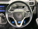 【純正革巻きステアリング】上質な革を使用することで、手にしっかり馴染みとても運転しやすいハンドルです♪