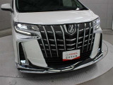 フロント廻りです。