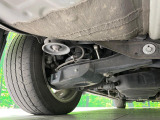 お車を安心してお乗りいただく為には、足回りの定期点検が欠かせません。サービスサポート(有償保証)では無料点検もご提供しており、安心のカーライフをお過ごしいただけるサポート体制が整っています。