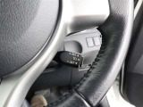クルーズコントロール付です。アクセルペダルを踏み続けることなくセットした一定速度を維持する機能であり、運転者の疲労軽減に役立ちます。