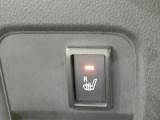 【シートヒーター】寒い日に重宝するシートヒーター!エアコンより早く温まってくれるので寒がりの人も安心ですね♪エアコンの温風は乾燥するから苦手、という方にもをおすすめです。