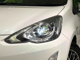 【LEDヘッドライト】悪天候や夜間走行時も良好な視界を確保し安心して運転できる高輝度LEDヘッドライトを装備!点灯速度が早く、消費電力も抑えられています。