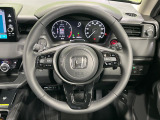 【ステアリングスイッチ】運転中、前方から目線をそらすことなく、オーディオ等の操作が可能な便利機能!安心&快適なドライブを演出してくれます♪