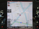 長距離ドライブも安心のナビ付です。