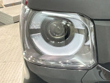 LEDヘッドライトは、点灯の瞬間から最大光量を発揮し、突然暗くなるトンネルなどでの安定感を高めます。