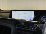 ディスプレイオーディオを装備。スマホとクルマをつなぐことで、これまでのナビに加えて、いろんなサービスが楽しめます。