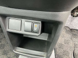 ★冬にうれしいシートヒーター★お尻がぽかぽか!エアコンが利く前に乗り込むことが多いドライバーの身体を素早く暖めてくれます!