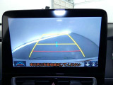 バックガイドモニターで、後方を確認しながら安心して駐車することができます。運転初心者も熟練者も必須の機能ですよ!