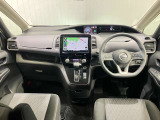 全方位で視界が広い。気持ちがよくて、運転もしやすい。1列目から3列目まで、すべての席がゆったりと座れるスペシャルシートです♪