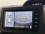 【フロントカメラ】運転席に座った状態で死角になりやすいクルマの前の様子まで確認でき安全ですね♪