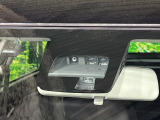 【スズキ セーフティサポート】走行中に前方の車両等を認識し、衝突しそうな時は警報とブレーキで衝突回避と被害軽減をアシスト。より安全にドライブをお楽しみいただけます。