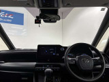 ハンドルは軽やかに回り、気持ちよく運転が出来ます♪