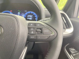 【レーダークルーズコントロール】高速道路での長距離走行が楽に!!自動で速度を保つクルーズコントロールが、衝突軽減システムと連携し、前方の車両を感知して車間を保つように速度調節してくれます!!