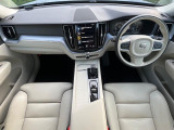 XC60 B5 AWD モメンタム 4WD 