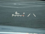 カラーヘッドアップディスプレイ付き。少ない視線移動で情報を確認できるので、運転の疲労軽減に繋がりますよ♪