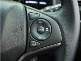 ◆アダプティブクルーズコントロール◆予め設定した車速内でクルマが自動的に加減速。前走車との適切な車間距離を維持しながら追従走行します。【LKAS】車線維持支援システムでステアリング操作を支援。