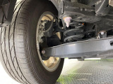お車を安心してお乗りいただく為には、足回りの定期点検が欠かせません。サービスサポート(有償保証)では無料点検もご提供しており、安心のカーライフをお過ごしいただけるサポート体制が整っています。