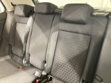 シートは適度な硬さによって長時間の運転でも疲れにくいと定評があります。国産車とは全く違った座り心地ですが、長年培われた欧州の椅子文化をご体感ください。