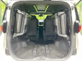 【パワーバックドア】スマートキーや運転席のボタンを押すだけでリアゲートが自動で開閉します!荷物を持っている時や、高い位置にあるバックドアを閉める際に便利な機能です♪