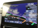 純正ナビを装備。タッチパネル式で使いやすく、お出かけもラクラクです。