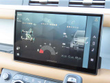 11.4インチ大型スクリーンではナビ画面以外のカメラ機能などもクリアに映し出してくれます。