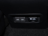 USBやAC100V/1500W電源ソケットが有ります。