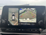 アラウンドビュ-モニタ-搭載! 前後左右のカメラで真上から車を見たように確認が出来る日産自慢の装備です。車周辺の安全確認や障害物も確認が出来るので、駐車のしやすさだけでなく接触事故防止にも役立ちます
