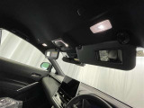 運転席・助手席にはバニティミラー付き♪身だしなみチェックできますよ(^^♪