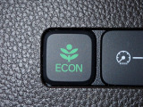 エンジン、エアコンなどを制御し低燃費な『ECONモード』に、また走りを楽しみたいとき、空調など快適性を重視したいときにはスイッチOFFで通常モードに切り替えができます!