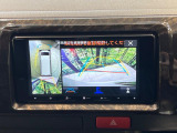 【パノラミックビューモニター】専用のカメラにより、上から見下ろしたような視点で360度クルマの周囲を確認することができます☆死角部分も確認しやすく、狭い場所での切り返しや駐車もスムーズに行えます。