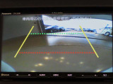 バックカメラが付いているので後方確認が非常にしやすいです。今や運転初心者も熟練者も必須装備!ついていて損はないですね♪