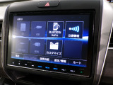 CD、DVD、Bluetooth、AM、FM、スマートフォン接続ができます。