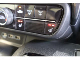シートヒーター装備付き車!!座席に埋め込まれた電熱線によりシートを暖めることが出来る装備で、温められたシートは、寒い冬には最適です!!